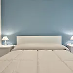 Borgo 1 & 2-bedroom Self-catering In By Tritoni דירה