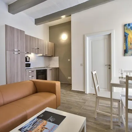 Borgo 1 & 2 Bedroom Self-catering Units In Appartement La Valette