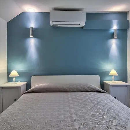 Borgo 1 & 2 Bedroom Self-catering Units In * La Valette