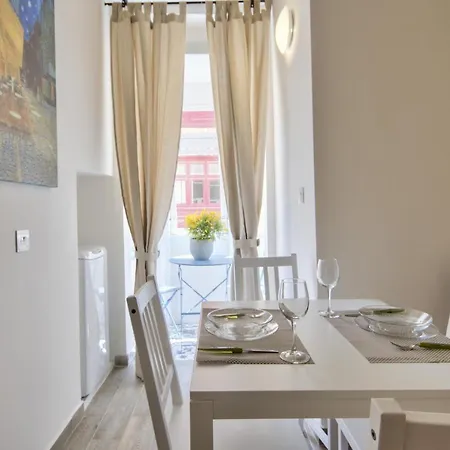 Borgo 1 & 2-bedroom Self-catering In By Tritoni Apartman