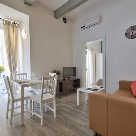 Apartman Borgo 1 & 2-bedroom Self-catering In By Tritoni