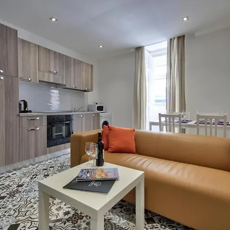 Borgo 1 & 2 Bedroom Self-catering Units In *