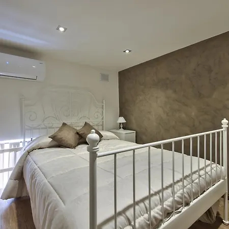 Borgo 1 & 2 Bedroom Self-catering Units In Appartement La Valette