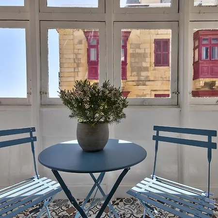 Borgo 1 & 2 Bedroom Self-catering Units In Appartement La Valette