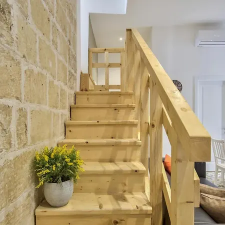 Borgo 1 & 2-bedroom Self-catering In By Tritoni バレッタ