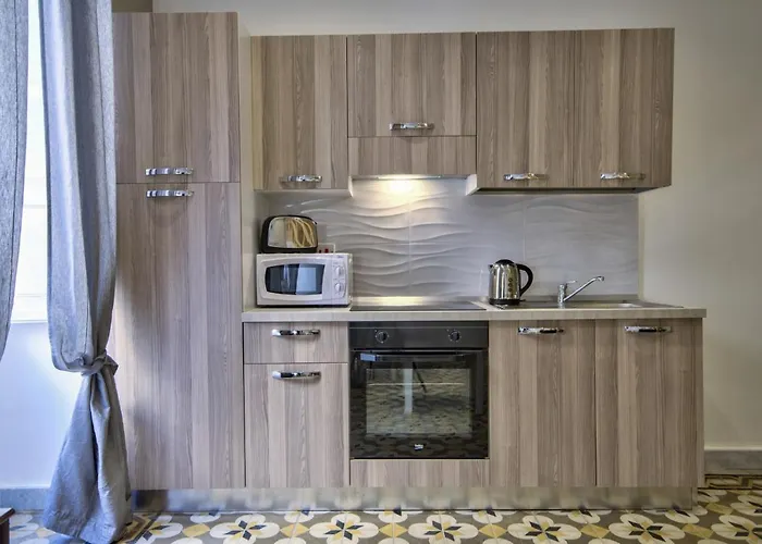 Apartament Borgo 1 & 2-bedroom Self-catering In By Tritoni