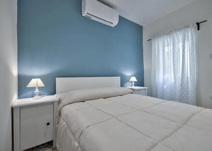 Διαμέρισμα Borgo 1 & 2-bedroom Self-catering In By Tritoni